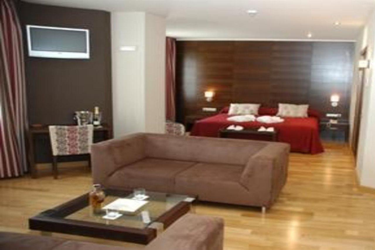 Hotel Fc Villalba Collado Villalba Eksteriør bilde